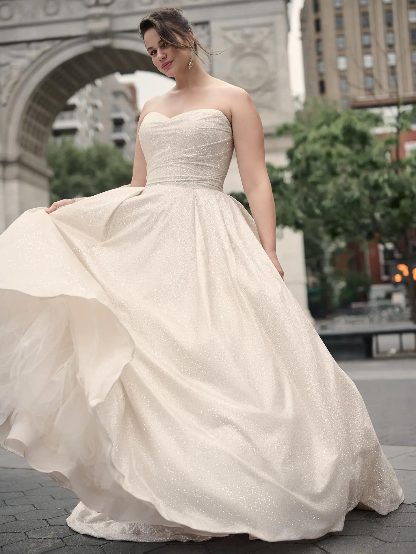 Perfect Wedding Gowns for a Spring Wedding Image