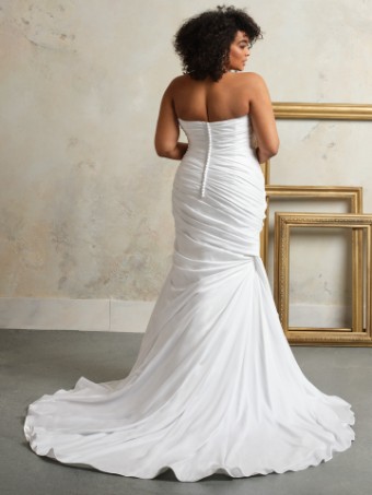 Maggie Sottero Style #VONAE #4 Ivory thumbnail