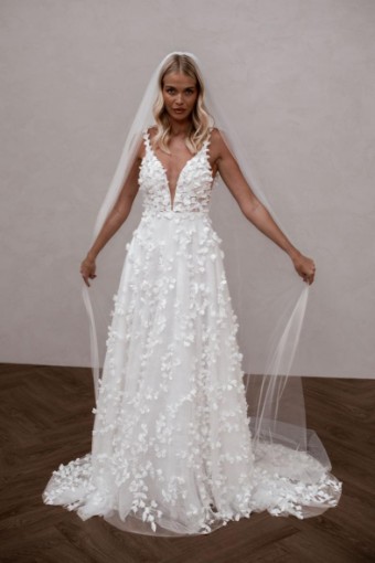 Made with Love Bridal Style #Cooper #4 default Ivory thumbnail
