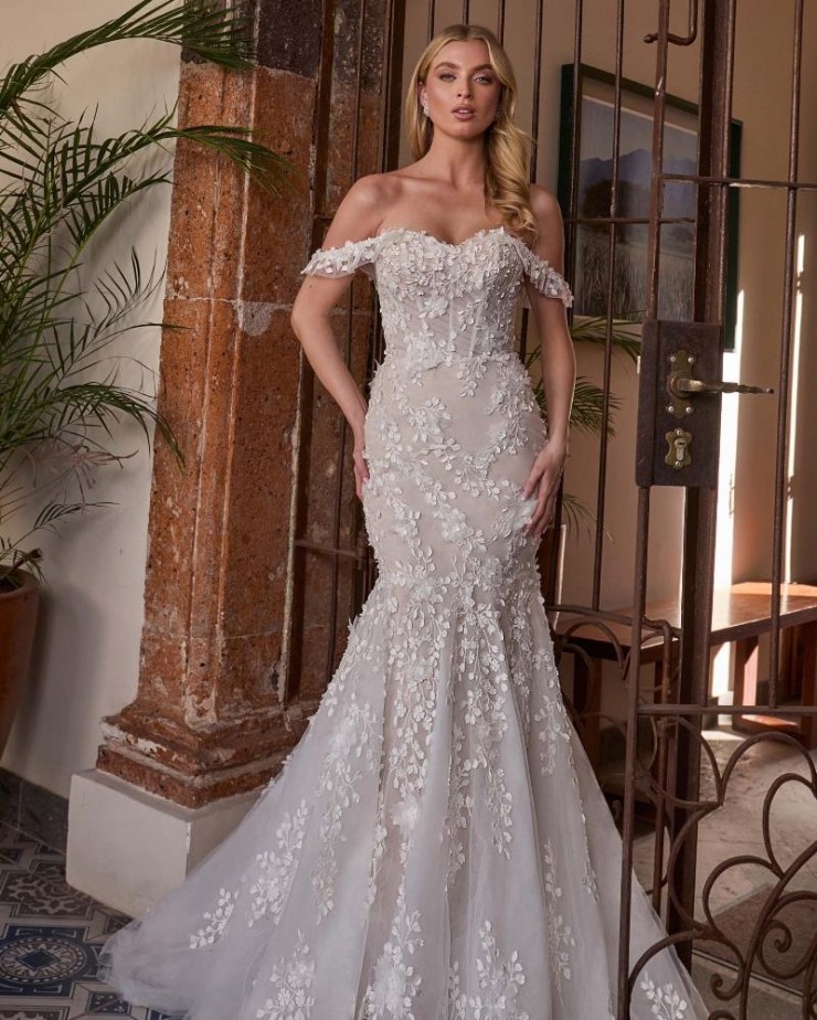 Calla Blanche Style #124246 Default Image
