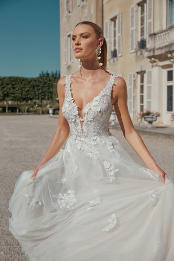 Justin Alexander Style #44468 #1 Ivory/Latte thumbnail