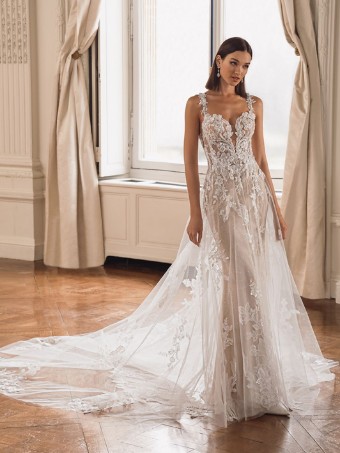 Enzoani Style #Femie #0 default Ivory/Sand/Nude thumbnail