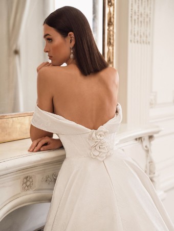 Enzoani Style #Frederique #1 Ivory thumbnail