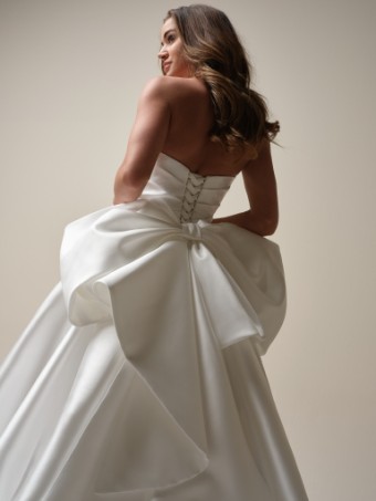 Maggie Sottero Style #AUBRIELLE MARIE #3 Diamond White thumbnail