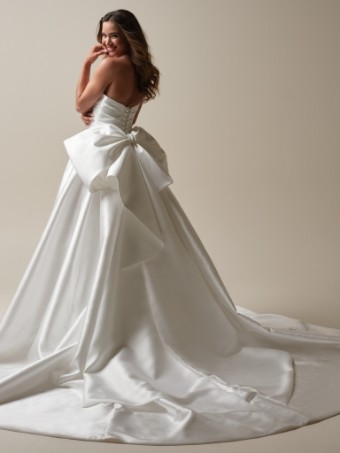 Maggie Sottero Style #AUBRIELLE MARIE #4 default Diamond White thumbnail