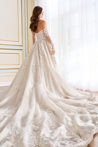 Mon Cheri Style #MT9102 Amaryllis #3 default Diamond White/Light Gold thumbnail
