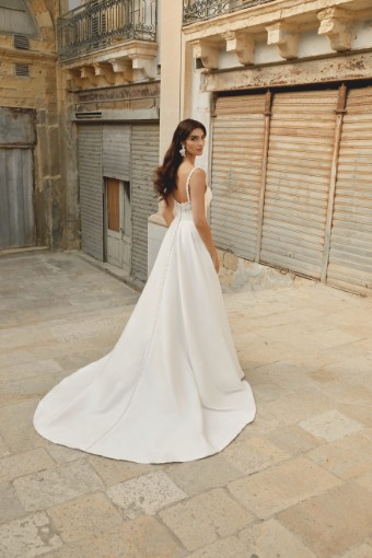 Justin Alexander Style #44477 #2 Ivory/Latte thumbnail