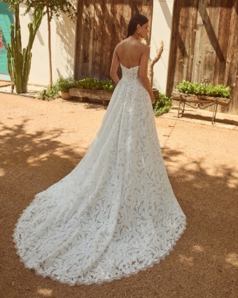 Calla Blanche Style #LP2522 Nia #6 default Ivory/Nude thumbnail