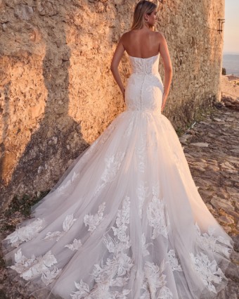 Calla Blanche Style #125114 Larysa #1 Ivory thumbnail