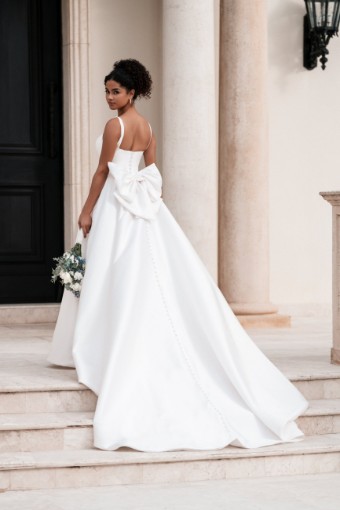 Allure Bridal Style #A1353 #1 Ivory/Nude thumbnail