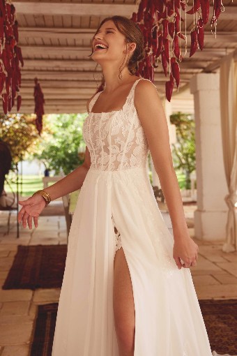 Justin Alexander Style #66396 #4 Ivory/Latte thumbnail