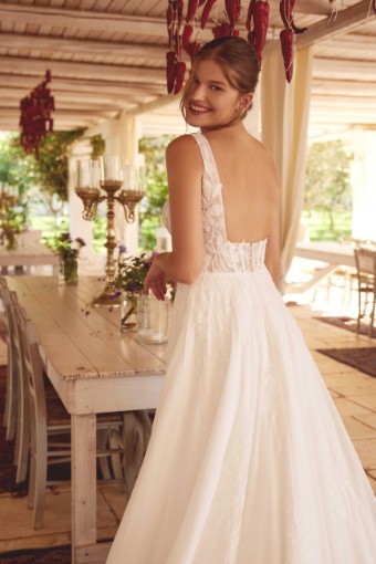 Justin Alexander Style #66396 #1 Ivory/Latte thumbnail