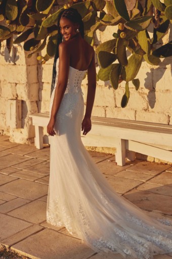 Justin Alexander Style #66385 #4 Ivory/Latte thumbnail