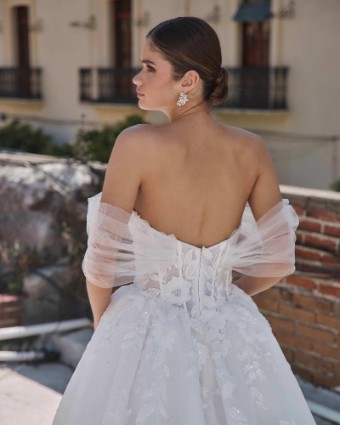 Calla Blanche Style #LA25253 #1 Ivory/Ivory thumbnail
