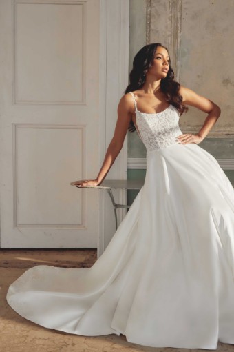 Justin Alexander Style #44539 #12 Ivory/Latte thumbnail