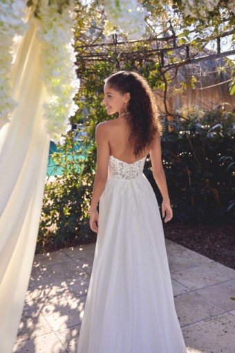 Justin Alexander Style #66425 #1 Ivory/Latte thumbnail