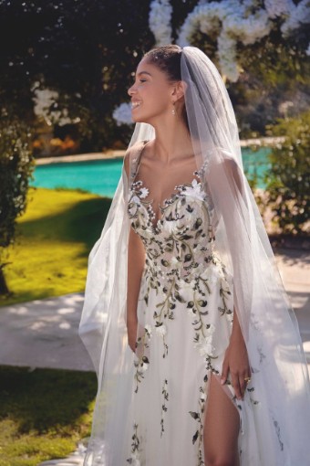 Justin Alexander Style #66437 #5 Ivory/Green/Latte thumbnail