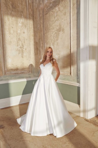 Justin Alexander Style #44547 #6 Ivory thumbnail