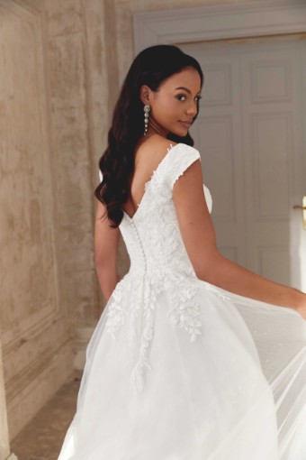 Justin Alexander Style #44538 #6 default Ivory thumbnail