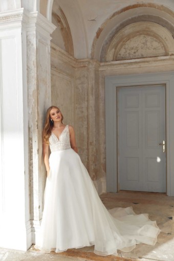 Justin Alexander Style #44559 #1 Ivory/Latte thumbnail