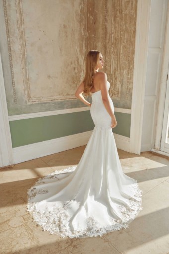 Justin Alexander Style #44537 #9 default Ivory thumbnail