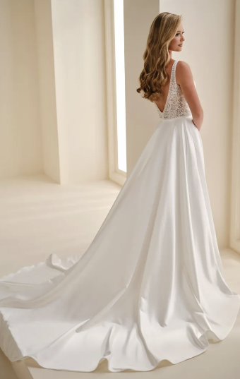 Mon Cheri Style #E626 #4 Ivory thumbnail