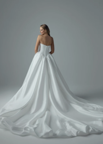 Mon Cheri Style #Y3225 #1 Ivory thumbnail