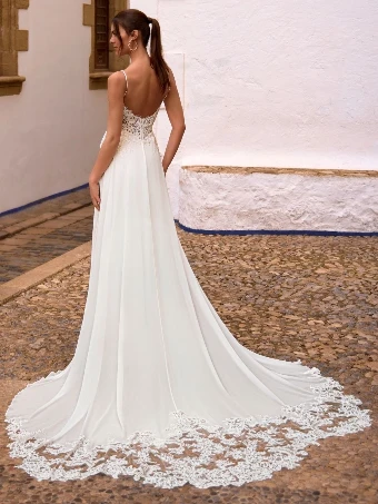 Enzoani Style #Floretta #1 Ivory thumbnail