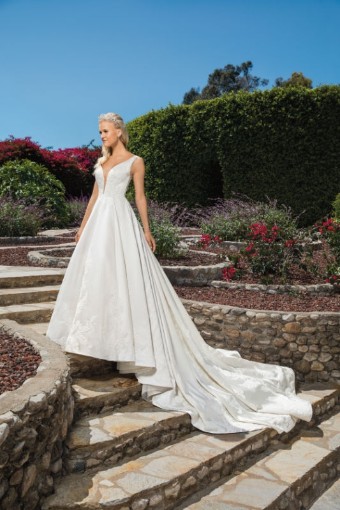 Casablanca  Bridal Style #2372 Vivian #0 default Ivory/Nude thumbnail