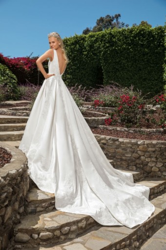 Casablanca  Bridal Style #2372 Vivian #1 default Ivory/Nude thumbnail