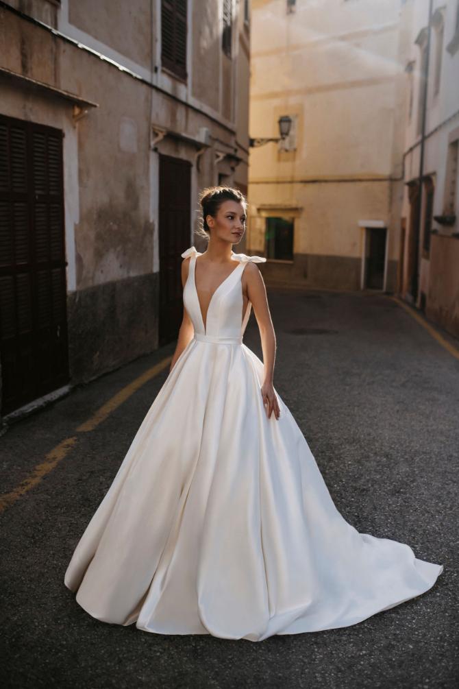 Allure Bridal | Becker's Bridal - 101YLLOM 371E4391 | Becker's Bridal ...
