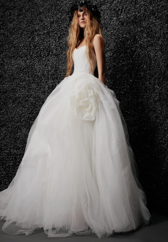Vera Wang Wedding Dresses 2019: Rainbow Beauty | Wedding Dresses Guide