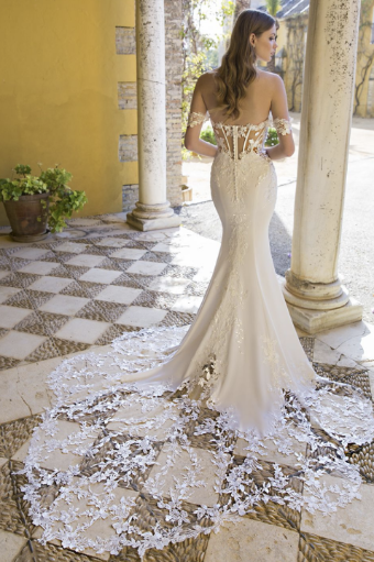 Enzoani Style #Preston #1 default Ivory/Nude thumbnail