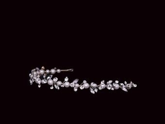 En Vogue Style #HB2111 #1 default Ivory/Silver/Clear thumbnail