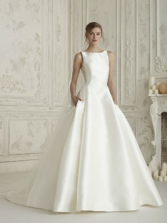 Pronovias Style #Elenco #0 default thumbnail