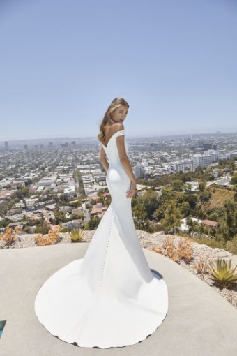 Casablanca  Bridal Style #LE119 #1 default thumbnail