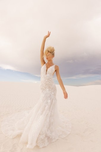 Jimme Huang Style #BG-101068 Serpa #0 default Ivory/Nude thumbnail