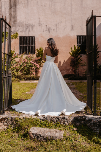 Allure Bridal Style #E362 #4 Ivory thumbnail