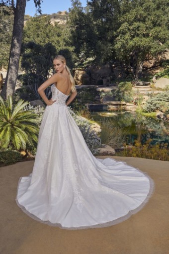 Casablanca  Bridal Style #2522 #1 default thumbnail