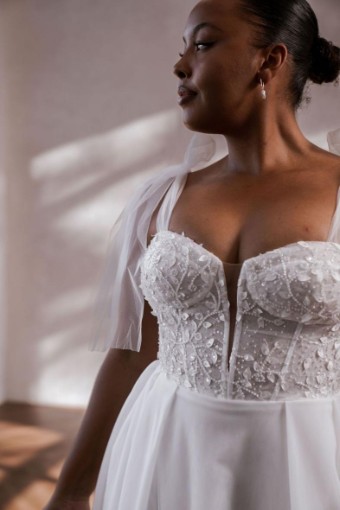 Made with Love Bridal Style #Ollie #2 Ivory thumbnail